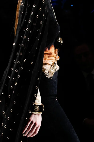 Look 17